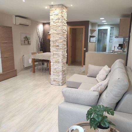Apartamento En Viladecans Cerca Del Aeropuerto Bagian luar foto