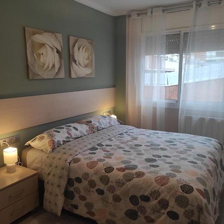 Apartamento En Viladecans Cerca Del Aeropuerto Bagian luar foto