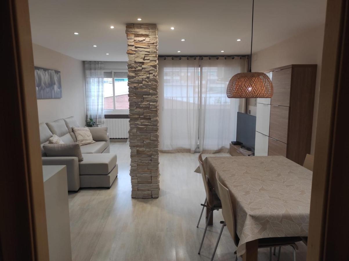 Apartamento En Viladecans Cerca Del Aeropuerto Bagian luar foto