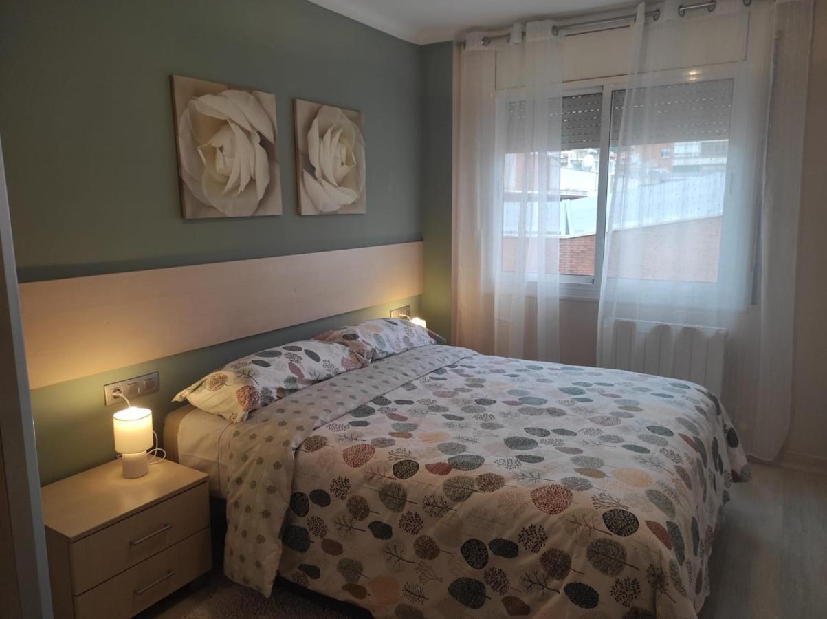 Apartamento En Viladecans Cerca Del Aeropuerto Bagian luar foto