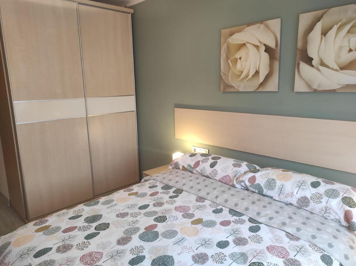 Apartamento En Viladecans Cerca Del Aeropuerto Bagian luar foto